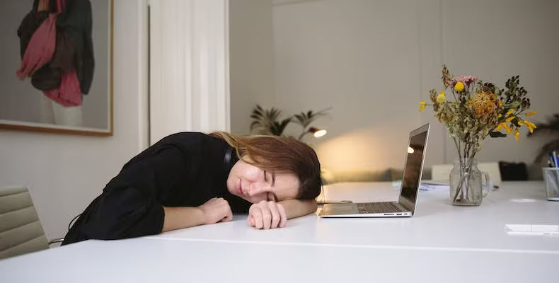 Giấc ngủ ngắn giúp cải thiện năng suất như thế nào